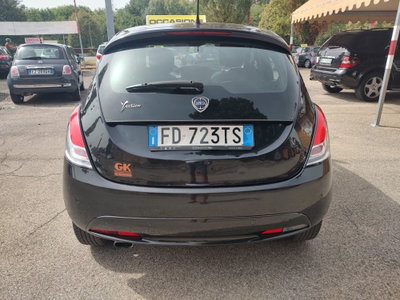 Lancia Ypsilon 1.2 69 CV 5 porte Silver (2)