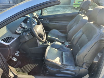Peugeot 207 Cabrio HDi 110CV CC Féline (10)