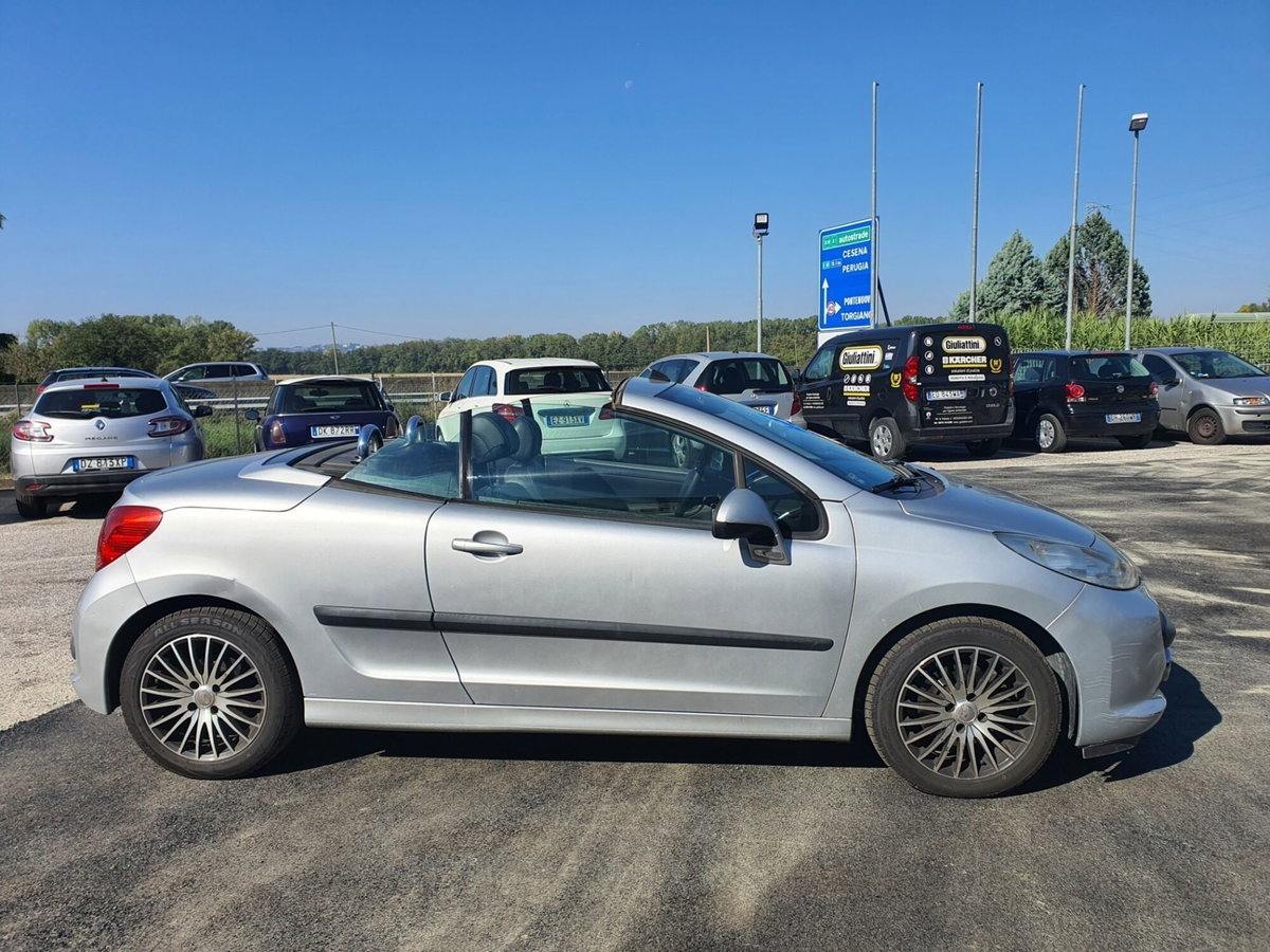Peugeot 207 Cabrio HDi 110CV CC Féline (6)