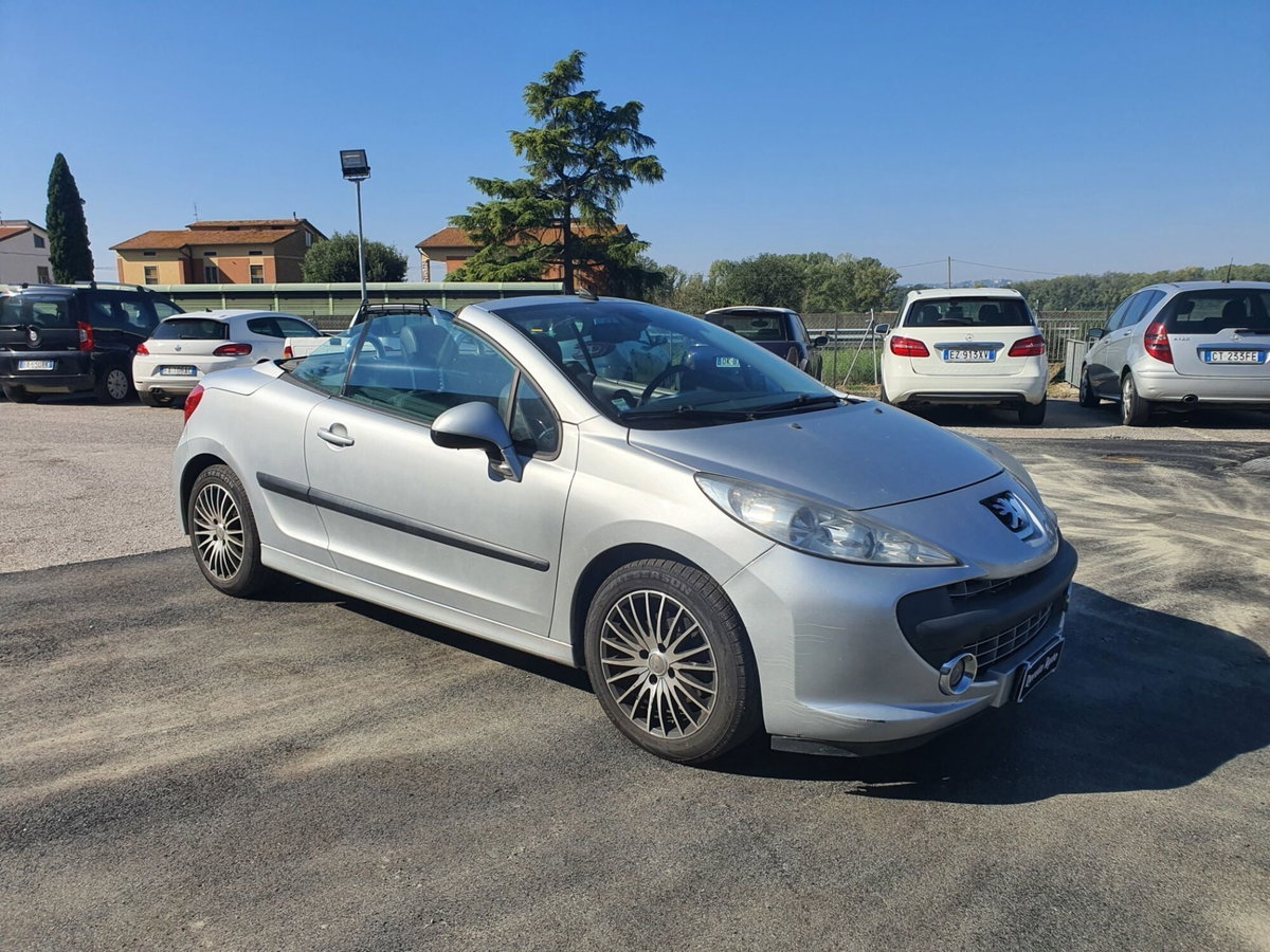 Peugeot 207 Cabrio HDi 110CV CC Féline (7)