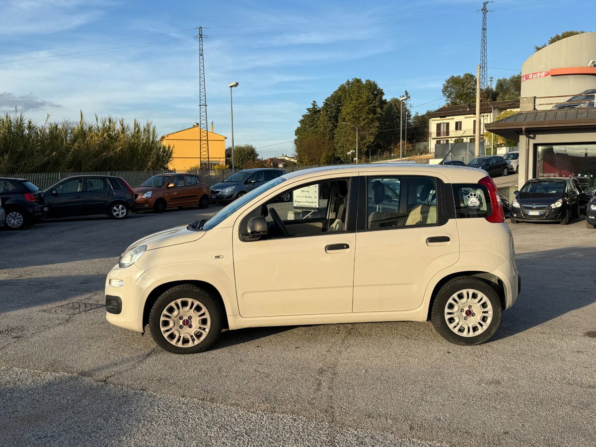 Fiat Panda 1.3 MJT 95 CV S&S Lounge (2)