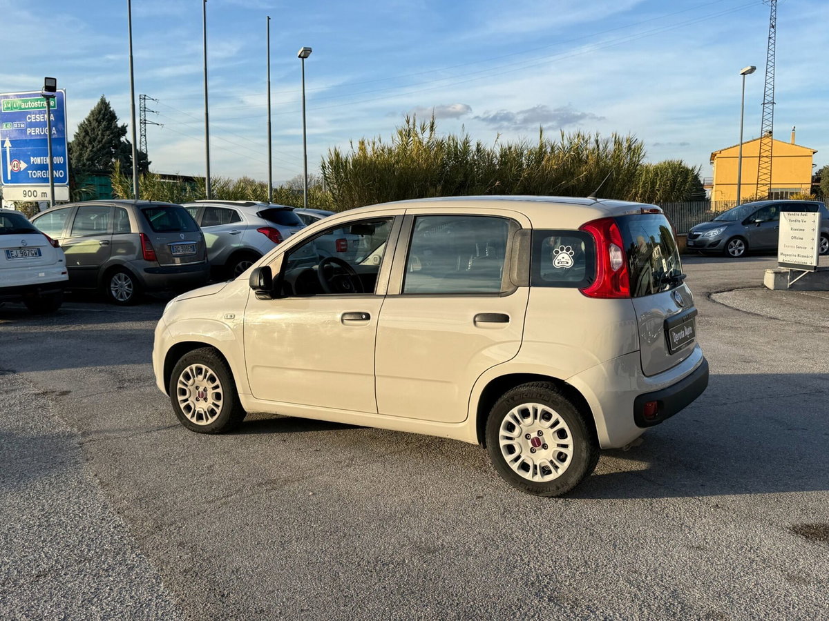 Fiat Panda 1.3 MJT 95 CV S&S Lounge (3)