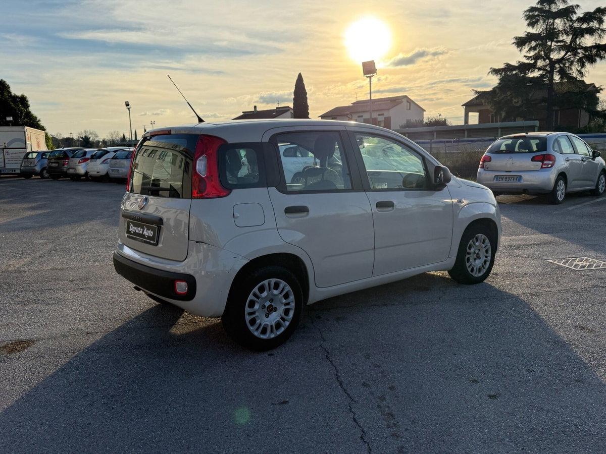 Fiat Panda 1.3 MJT 95 CV S&S Lounge (5)