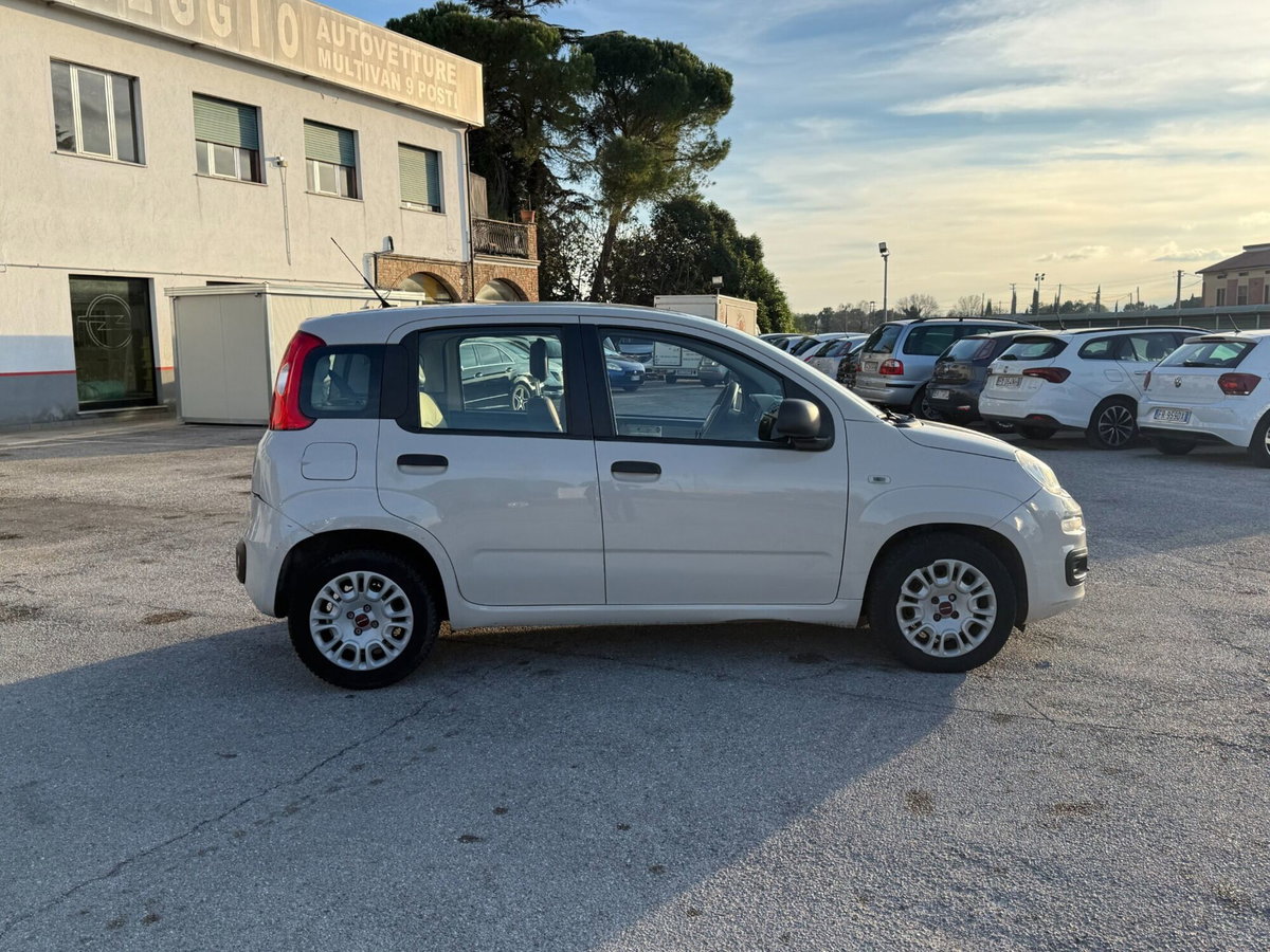 Fiat Panda 1.3 MJT 95 CV S&S Lounge (6)