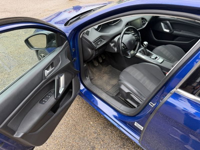 Peugeot 308 BlueHDi 130 S&S Allure (5)