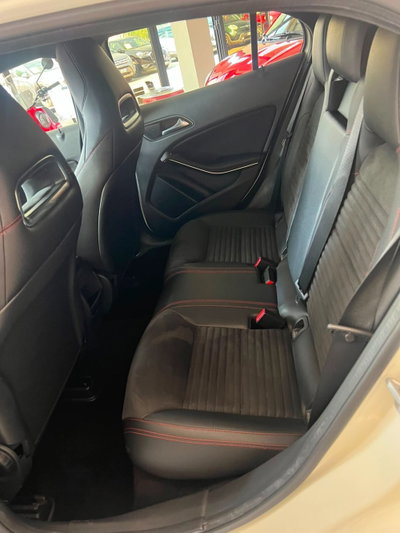 Mercedes-Benz GLA SUV 200 CDI Automatic 4Matic Premium (8)