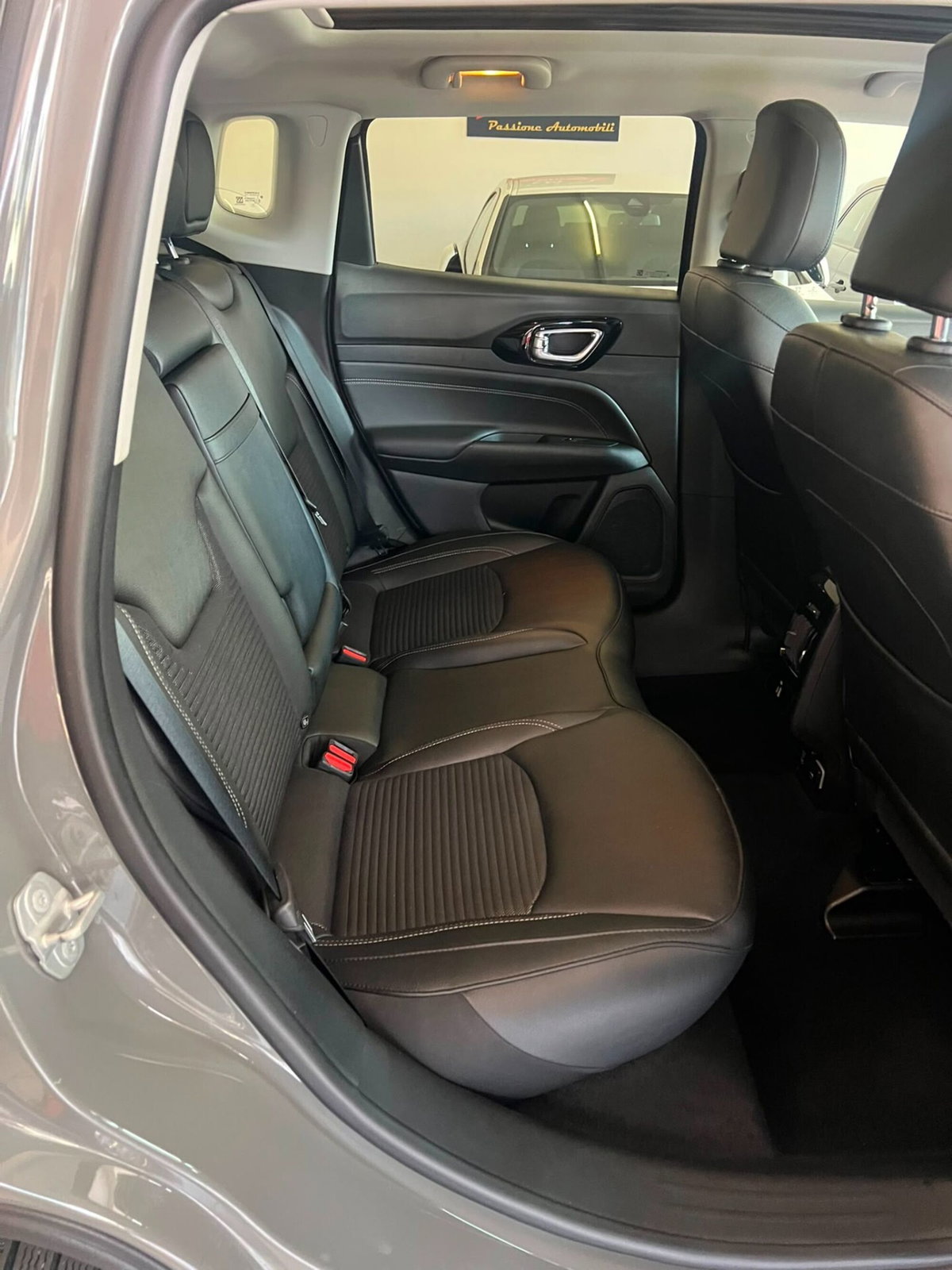 Jeep Compass 1.6 Multijet II 2WD Longitude (10)
