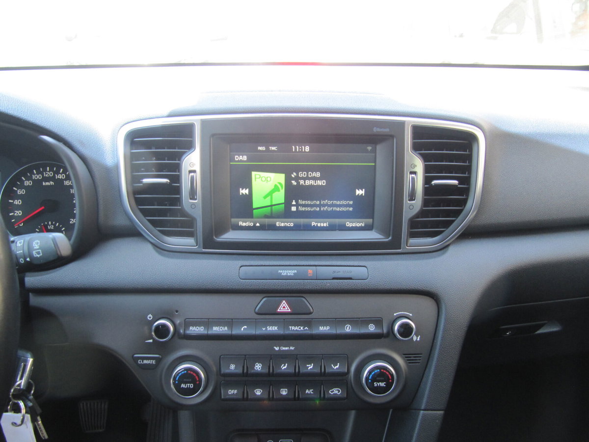 Kia Sportage 1.7 CRDI 2WD Class (8)