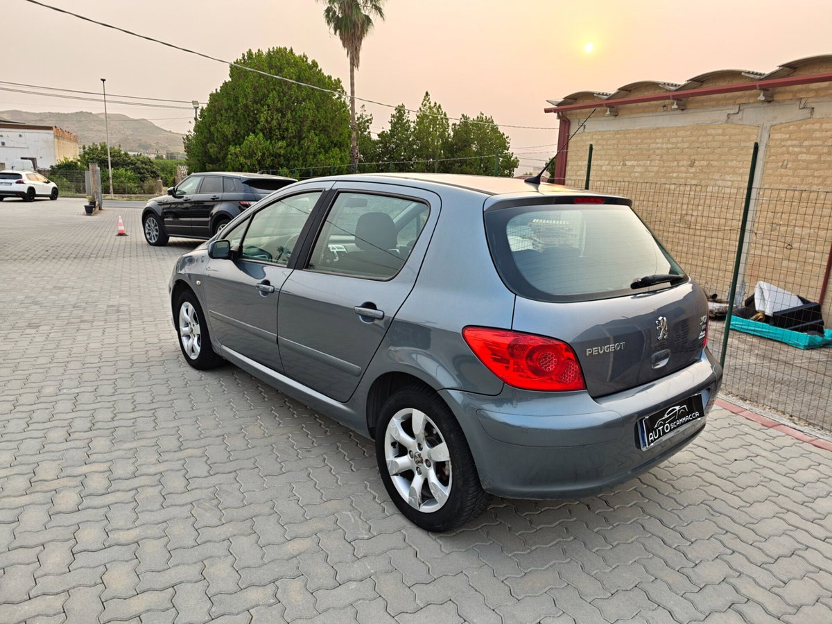 Peugeot 307 16V HDi FAP 110CV 5p. XT (5)