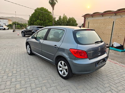 Peugeot 307 16V HDi FAP 110CV 5p. XT (5)