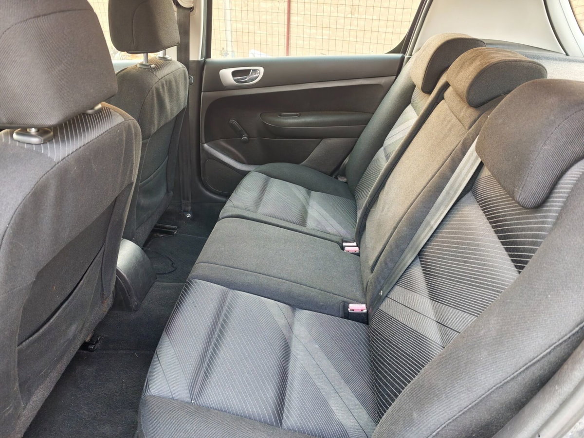 Peugeot 307 16V HDi FAP 110CV 5p. XT (8)