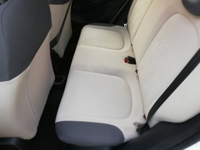 Fiat Panda 1.3 MJT 95 CV S&S Lounge (8)
