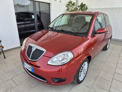 Lancia Ypsilon 1.2 Argento (2)
