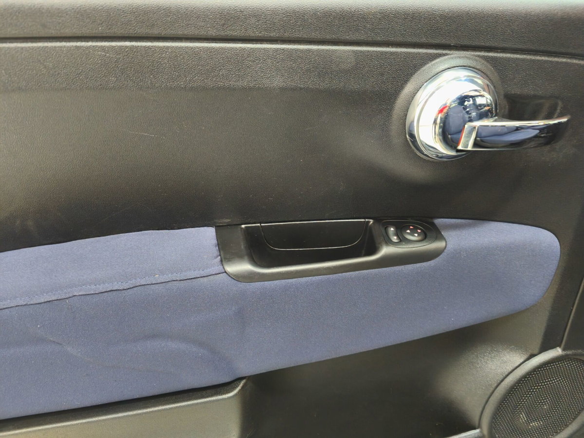Fiat 500 Cabrio 1.0 Hybrid Cult (10)