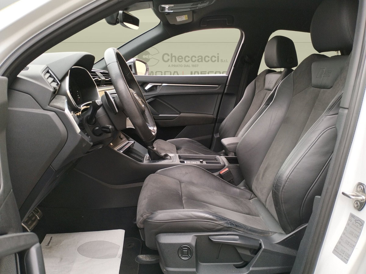 Audi RS Q3 Sportback 2.5 quattro s-tronic (10)