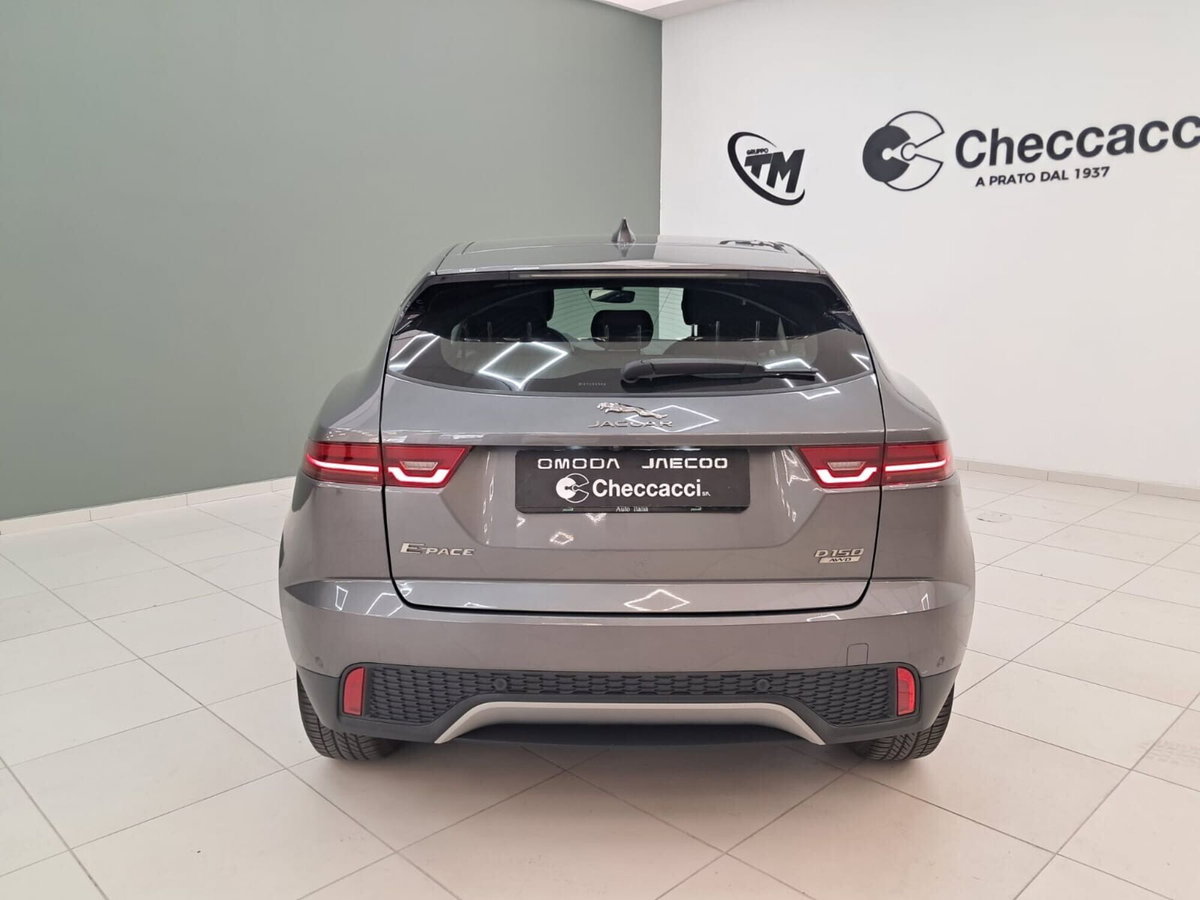 Jaguar E-Pace 2.0D 150 CV AWD R-Dynamic S (5)
