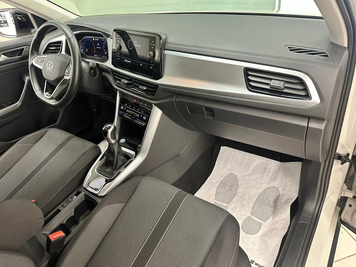 Volkswagen T-Roc 1.5 tsi Edition Plus (17)