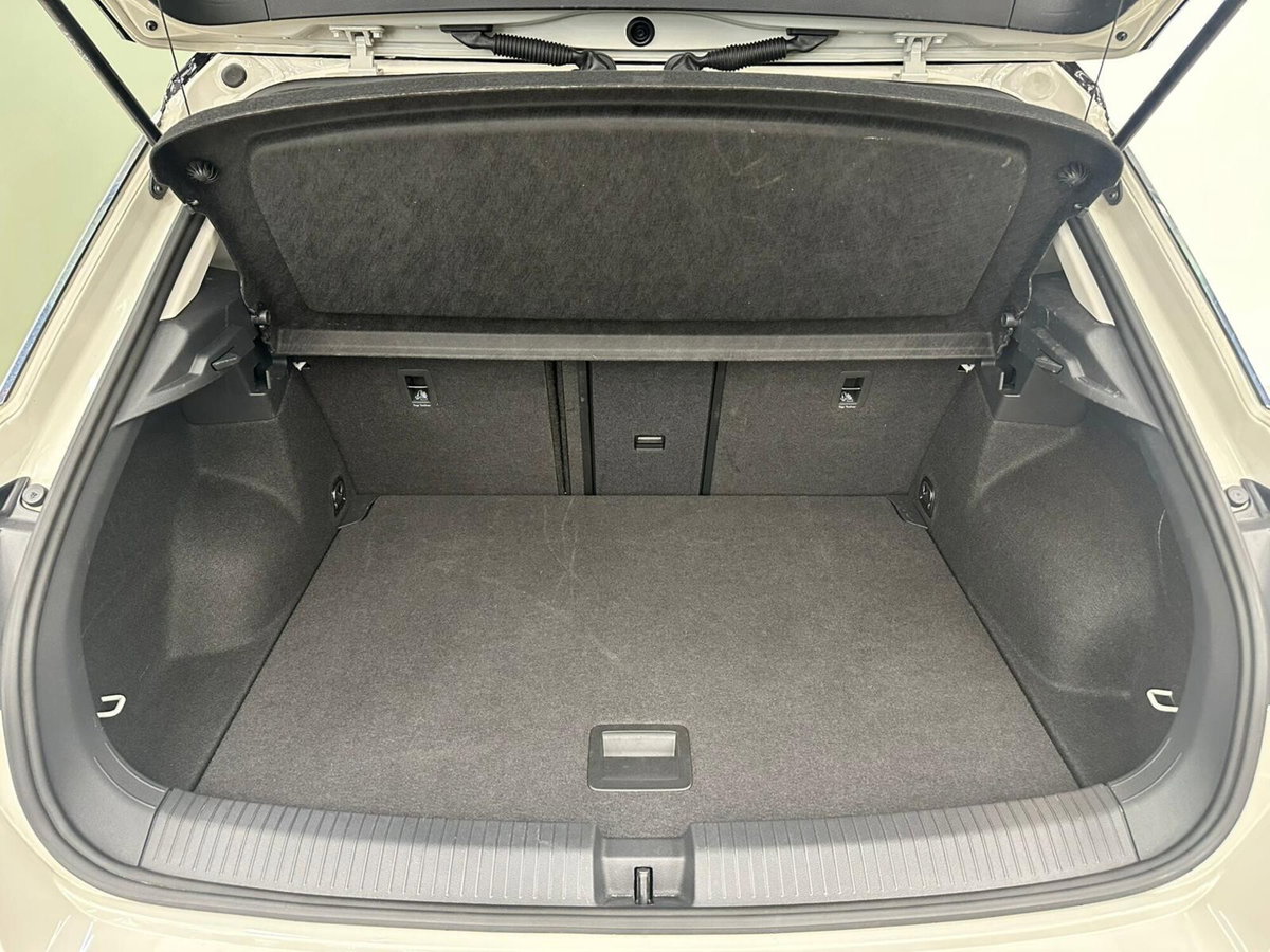 Volkswagen T-Roc 1.5 tsi Edition Plus (7)