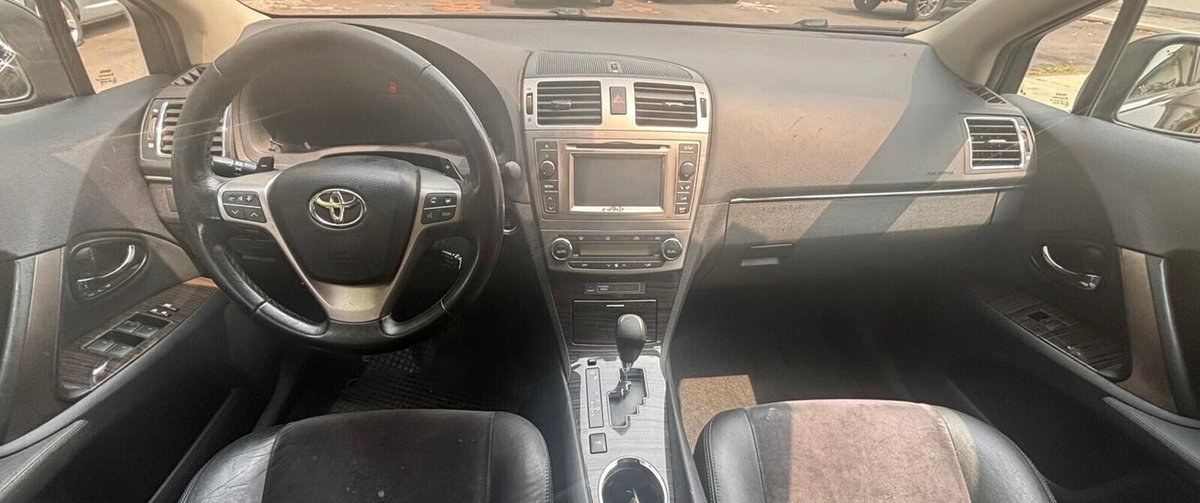Toyota Avensis Station Wagon 2.2 D-Cat aut. Wagon Style Safety (11)