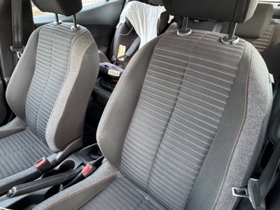 Peugeot 2008 BlueHDi 110 S&S Active Pack (12)
