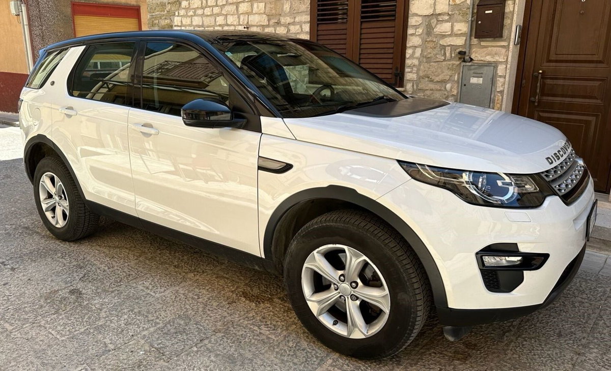 Land Rover Discovery Sport 2.0 TD4 150 CV Pure (5)