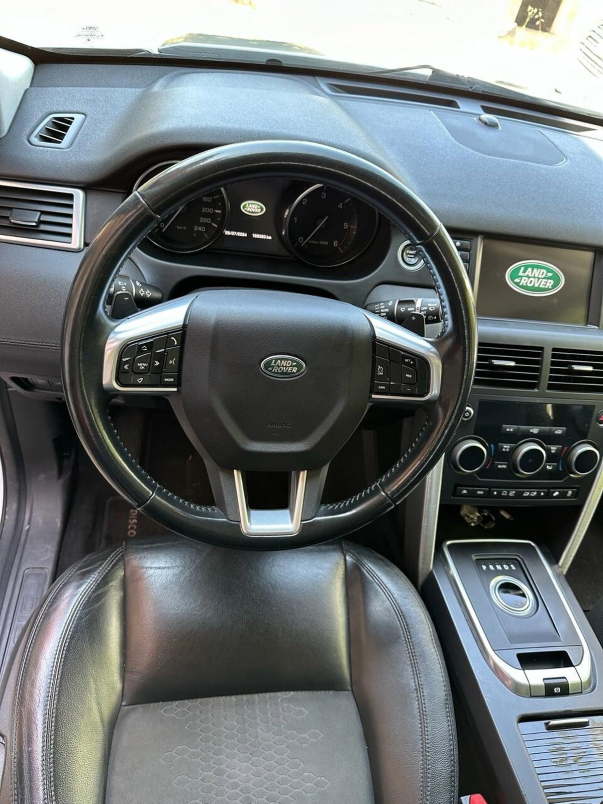 Land Rover Discovery Sport 2.0 TD4 150 CV Pure (9)