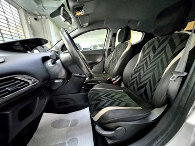 Lancia Ypsilon 1.2 69 CV 5 porte Gold (12)