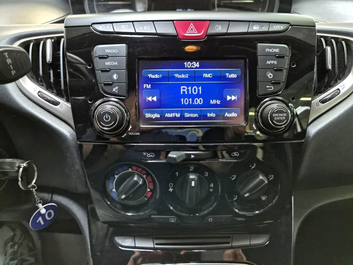 Lancia Ypsilon 1.2 69 CV 5 porte Gold (16)