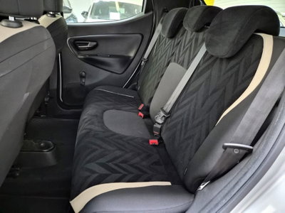 Lancia Ypsilon 1.2 69 CV 5 porte Gold (20)