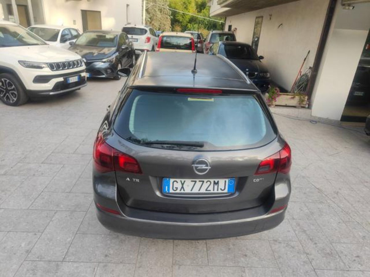 Opel Astra Station Wagon 1.7 CDTI 125CV Sports Cosmo (11)
