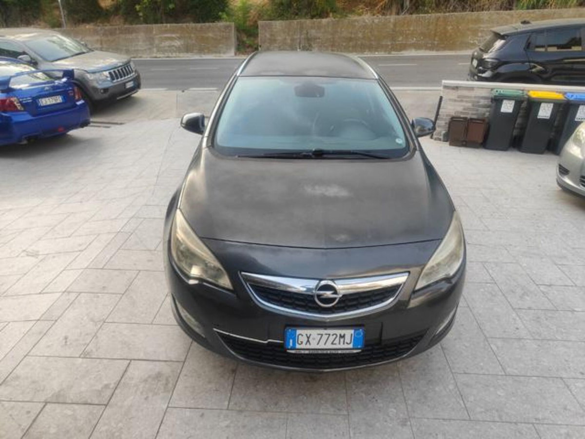 Opel Astra Station Wagon 1.7 CDTI 125CV Sports Cosmo (4)