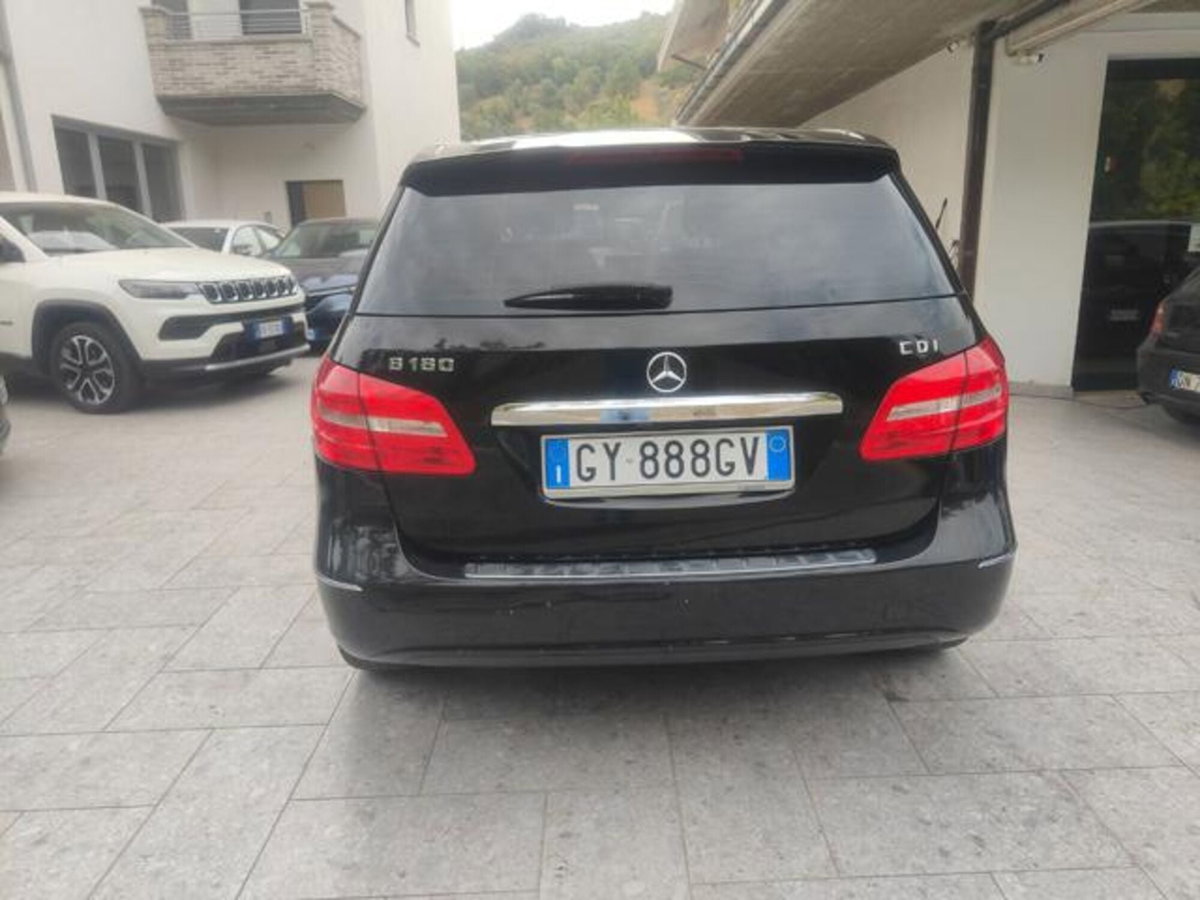 Mercedes-Benz Classe B 180 CDI BlueEFFICIENCY Executive (10)