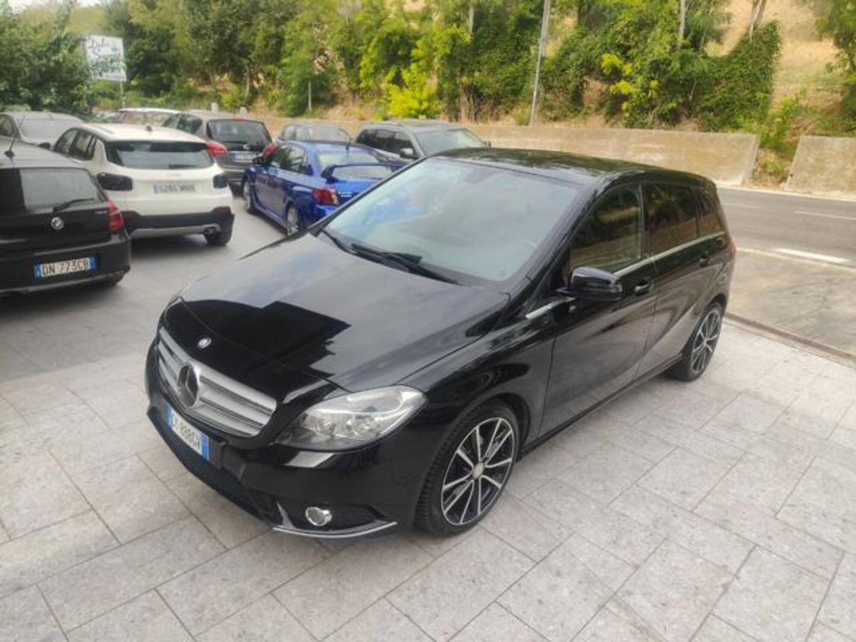 Mercedes-Benz Classe B 180 CDI BlueEFFICIENCY Executive (2)