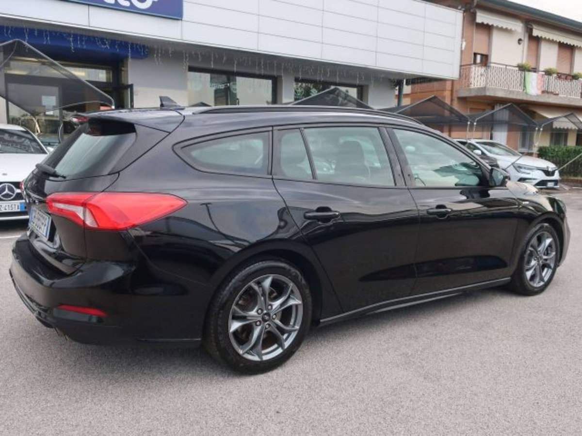 Ford Focus Station Wagon 1.5 EcoBlue 120 CV automatico SW ST-Line Co-Pilot (11)