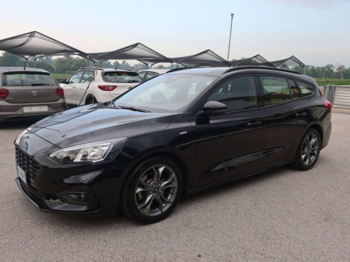 Ford Focus Station Wagon 1.5 EcoBlue 120 CV automatico SW ST-Line Co-Pilot (2)