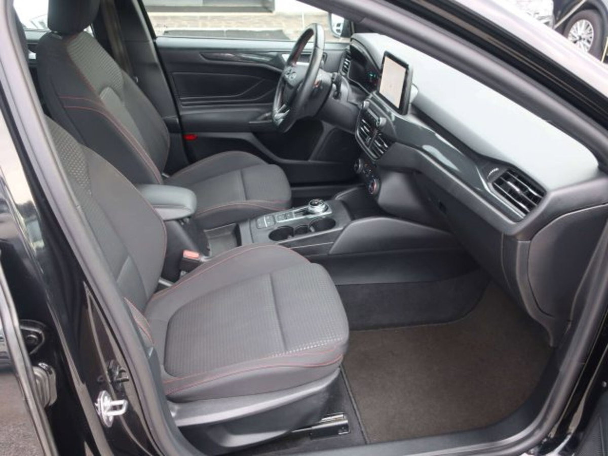 Ford Focus Station Wagon 1.5 EcoBlue 120 CV automatico SW ST-Line Co-Pilot (8)