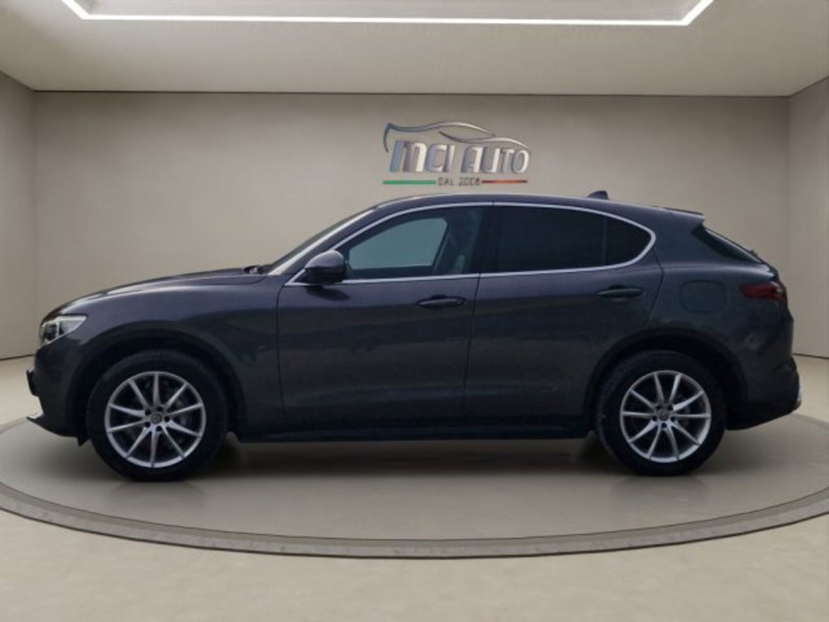 Alfa Romeo Stelvio Stelvio 2.2 Turbodiesel 210 CV AT8 Q4 Super (2)