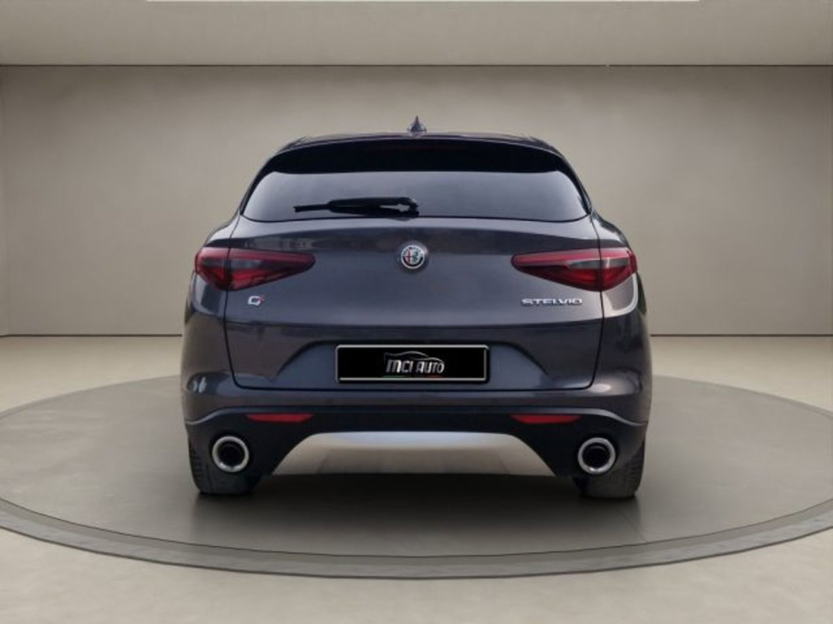 Alfa Romeo Stelvio Stelvio 2.2 Turbodiesel 210 CV AT8 Q4 Super (4)