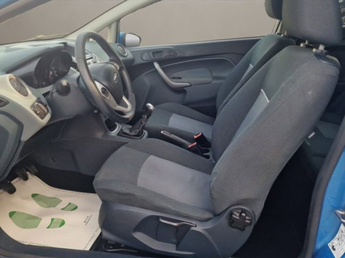 Ford Fiesta 1.4 TDCi 5p. Titanium (9)