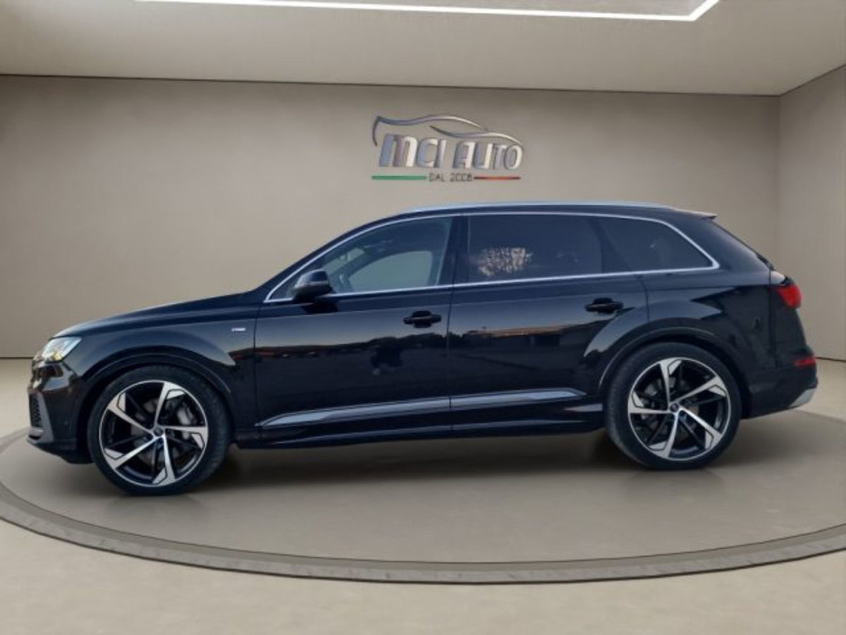 Audi Q7 50 TDI quattro tiptronic Sport (2)