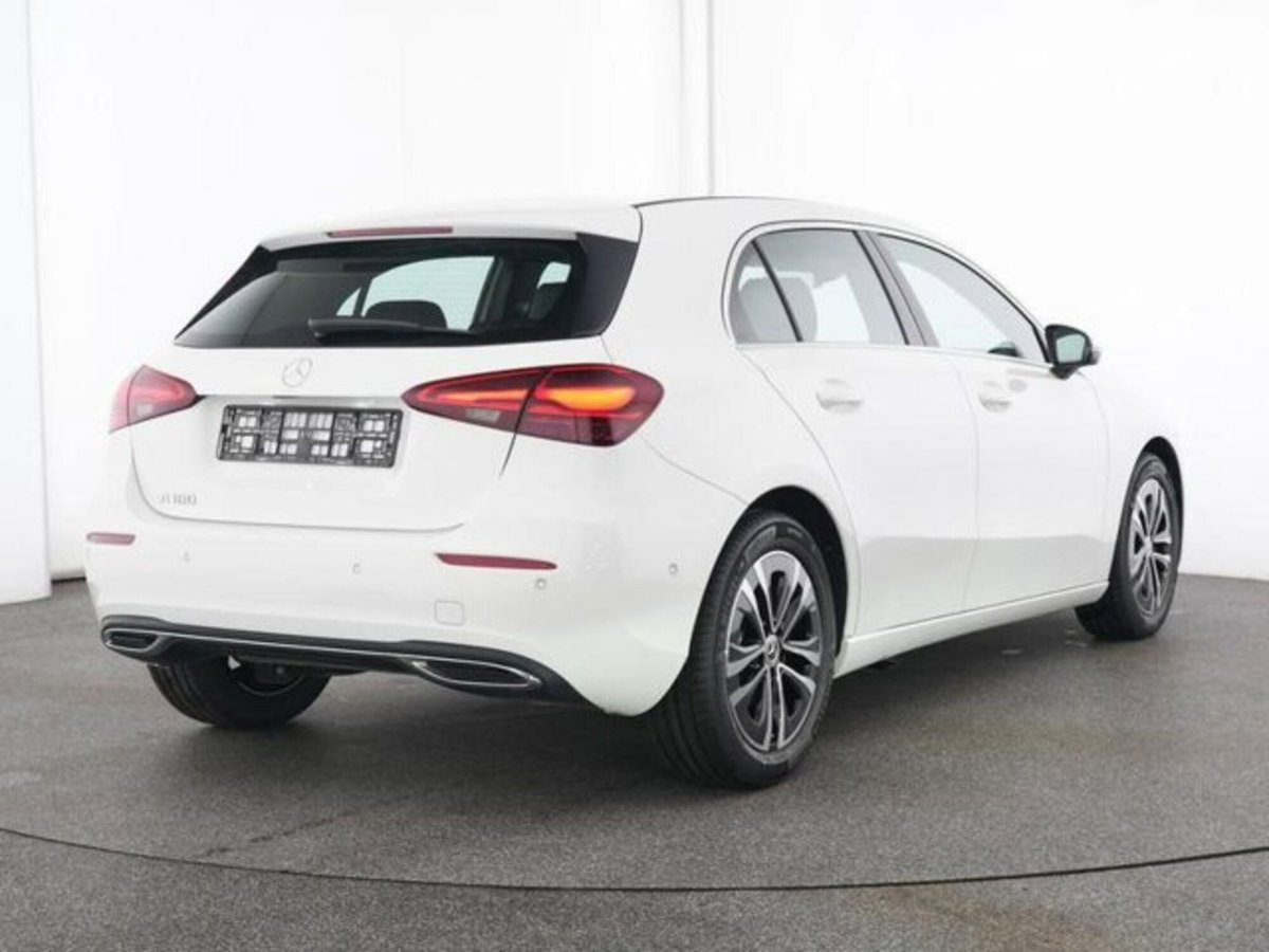 Mercedes-Benz Classe A Sedan 180 Progressive Advanced Plus auto (2)