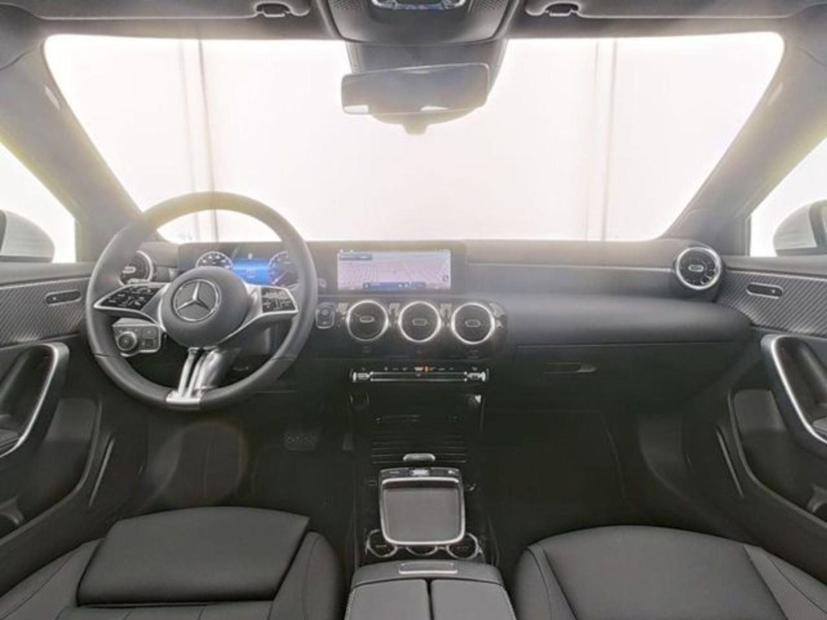 Mercedes-Benz Classe A Sedan 180 Progressive Advanced Plus auto (6)