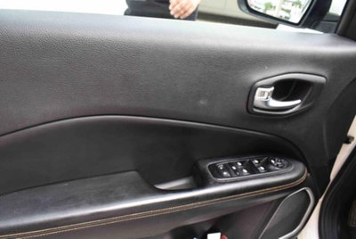 Jeep Compass 1.4 MultiAir 2WD Limited (8)