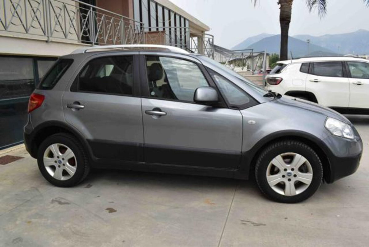 Fiat Sedici 1.9 MJT 4x4 Dynamic (4)