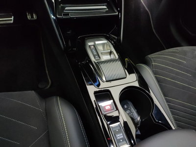 Peugeot 208 motore elettrico 136 CV 5 porte GT (13)