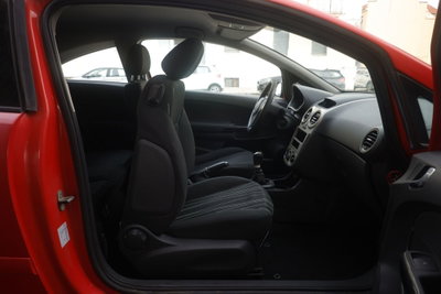 Opel Corsa 1.2 3 porte Enjoy (10)