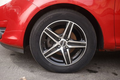 Opel Corsa 1.2 3 porte Enjoy (5)