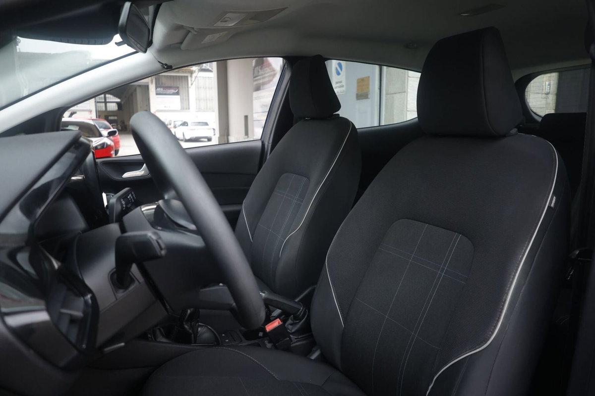 Ford Fiesta 1.1 85 CV 5 porte ST-Line (16)