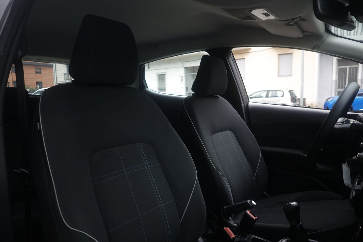 Ford Fiesta 1.1 85 CV 5 porte ST-Line (6)