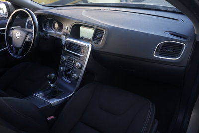 Volvo V60 D2 1.6 Business (10)